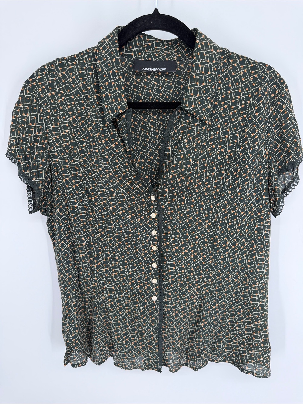 Jones New York V-Neck Lace Trimmed Button Down Blouse Size Large Abstract Print